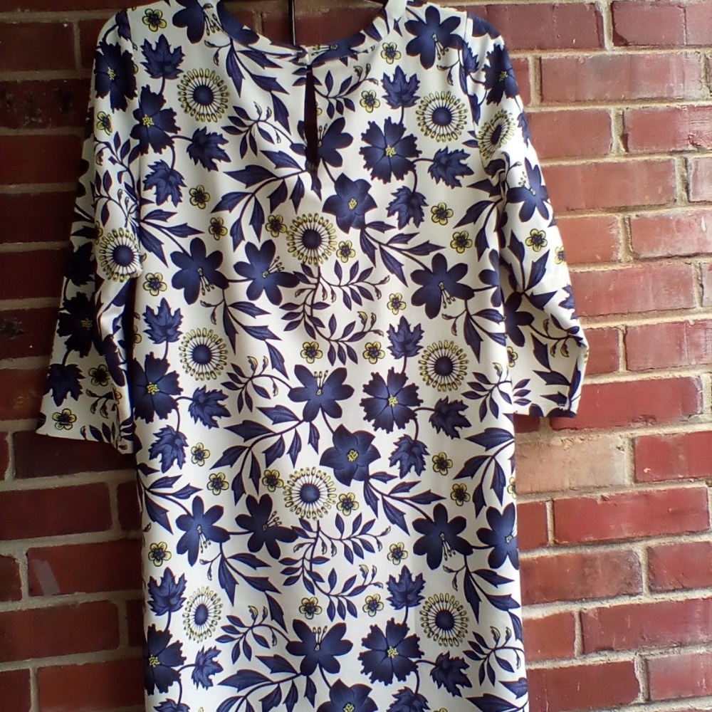 BEIGE  DRESS - Picture 4 of 4
